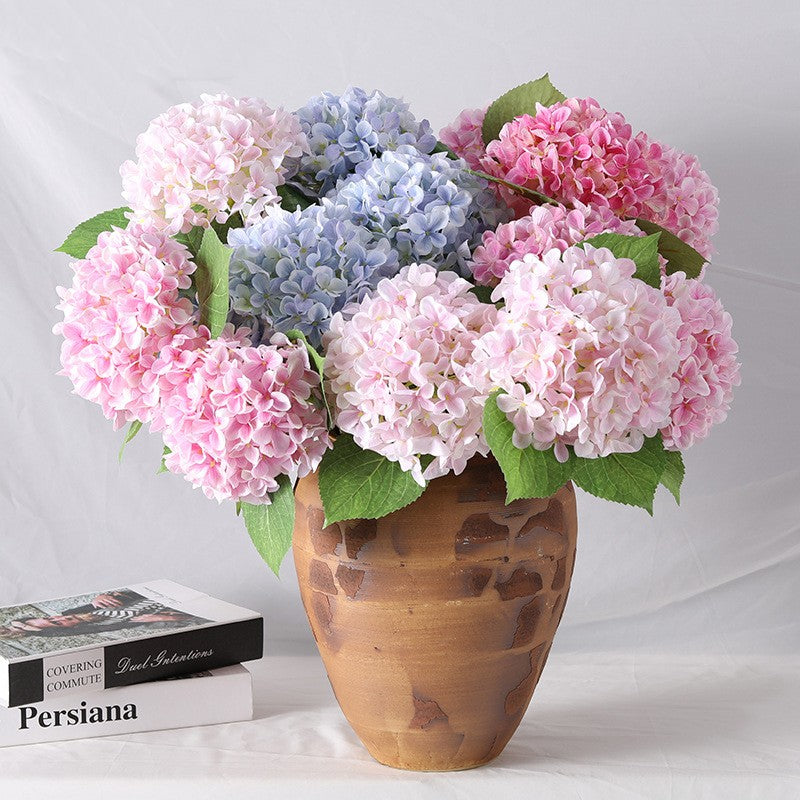 Centres de table en boule en vrac Tiges d'hortensia en soie Arrangements floraux Vente en gros de mariage