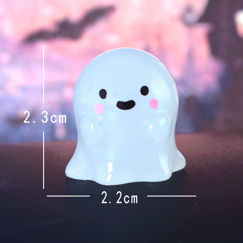 Set of 6 Glow in The Dark Halloween Figurines, Cute Ghost & Pumpkin Miniatures, Resin Ornaments for DIY Terrarium Decor & Spooky Party Favors