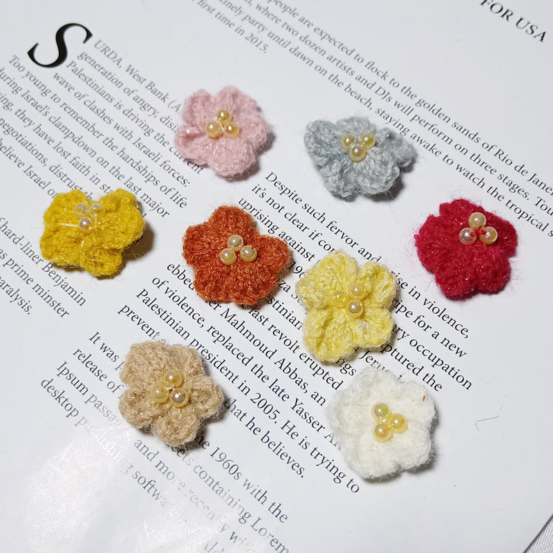 5-Pack Knitted Daisy Flowers, 1-Inch Crochet Yarn Appliqués, Warm-Tone Embellishments for DIY Crafts, Wedding Decor, Gift Wrapping & Scrapbooking