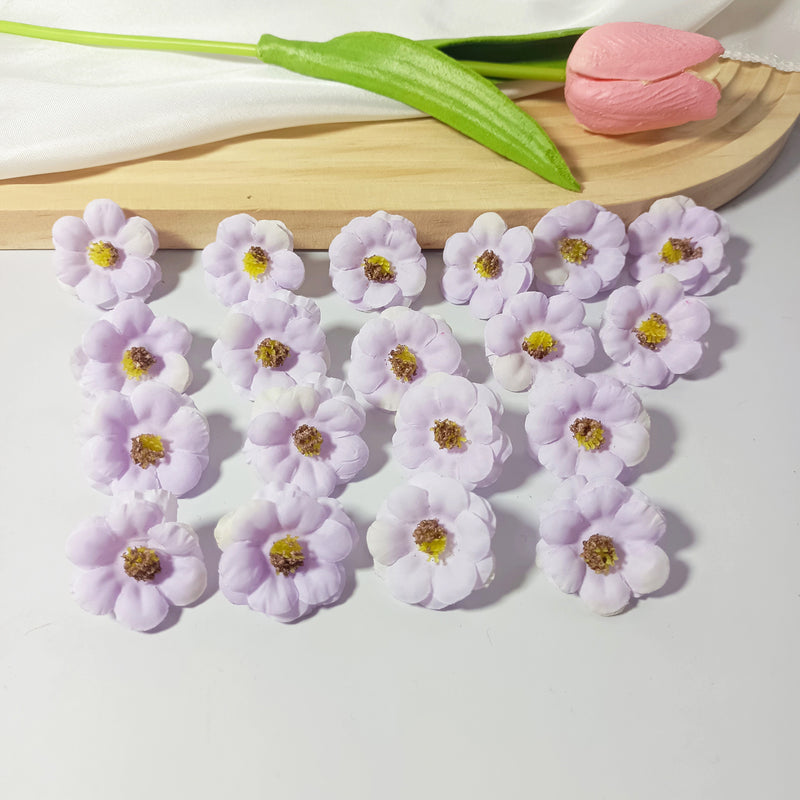 100 Pcs Mini Daisy Flower Heads, 1 Inch Lifelike Artificial Daisies for Crafts, Bulk Faux Flowers for DIY Wedding Decor, Wreaths, Table Scatter