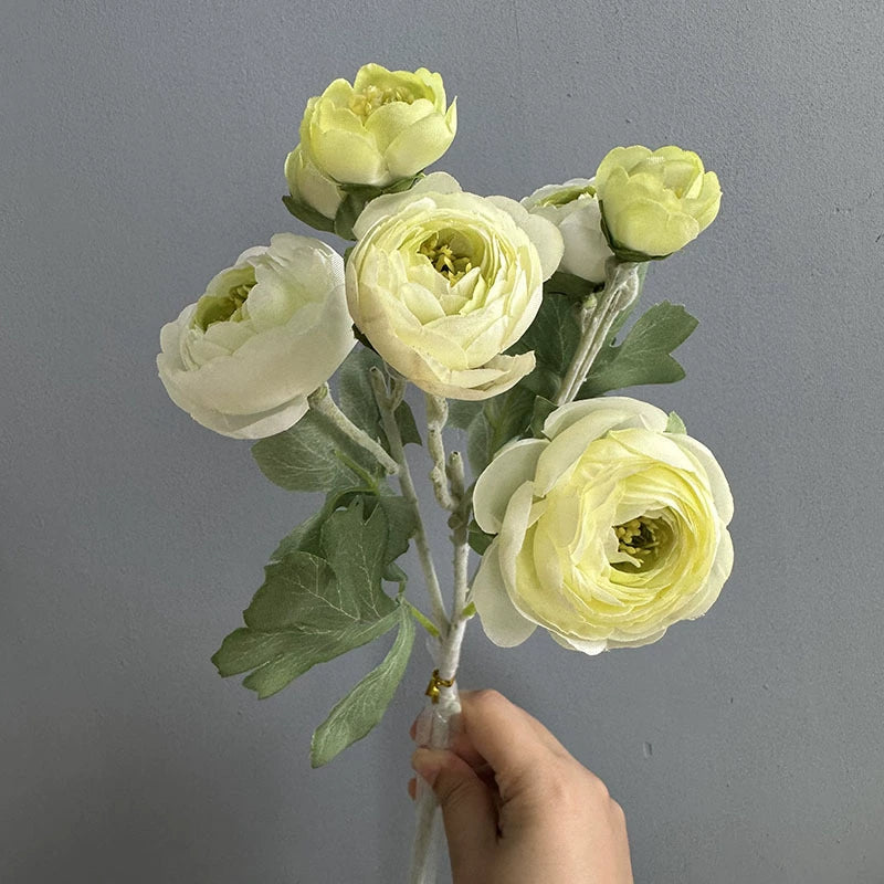 Velvet-Touch Faux Ranunculus Stem, 19-Inch 7-Head Artificial Camellia, Lifelike Silk Flowers for Vase, Wedding Bouquet, Home Decor, DIY Floral Arrangements