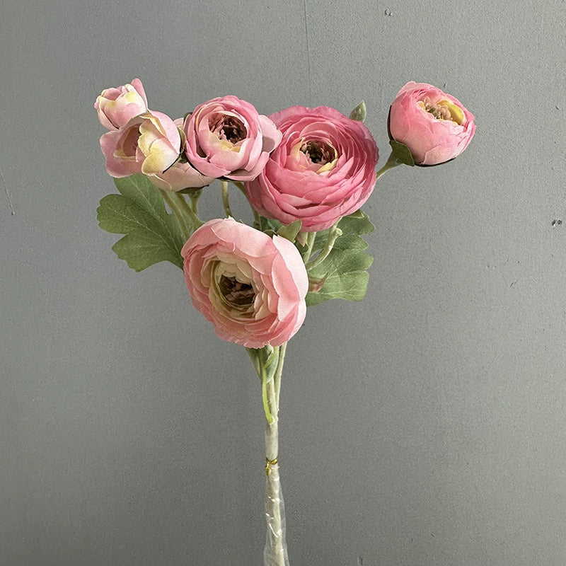 Velvet-Touch Faux Ranunculus Stem, 19-Inch 7-Head Artificial Camellia, Lifelike Silk Flowers for Vase, Wedding Bouquet, Home Decor, DIY Floral Arrangements