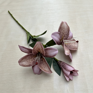 Real-Touch Silk Lily Flowers, 30" Tall, 6.5" Bloom, Perfect for Home Decor, Weddings, and Floral Arrangements