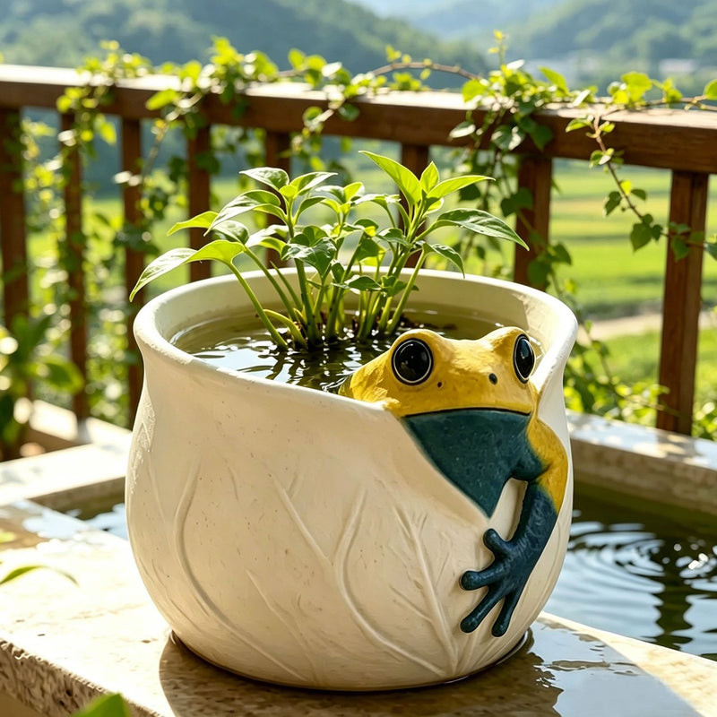 Mini Frog Planter, 4.4" x 4" x 3.1" Resin Garden Decor, Whimsical Indoor/Outdoor Tabletop Decor for Home, Office, Wedding Centerpieces