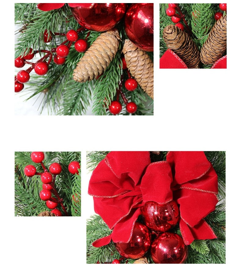 Guirlande de Noël en gros de pommes de pin et de baies rouges 