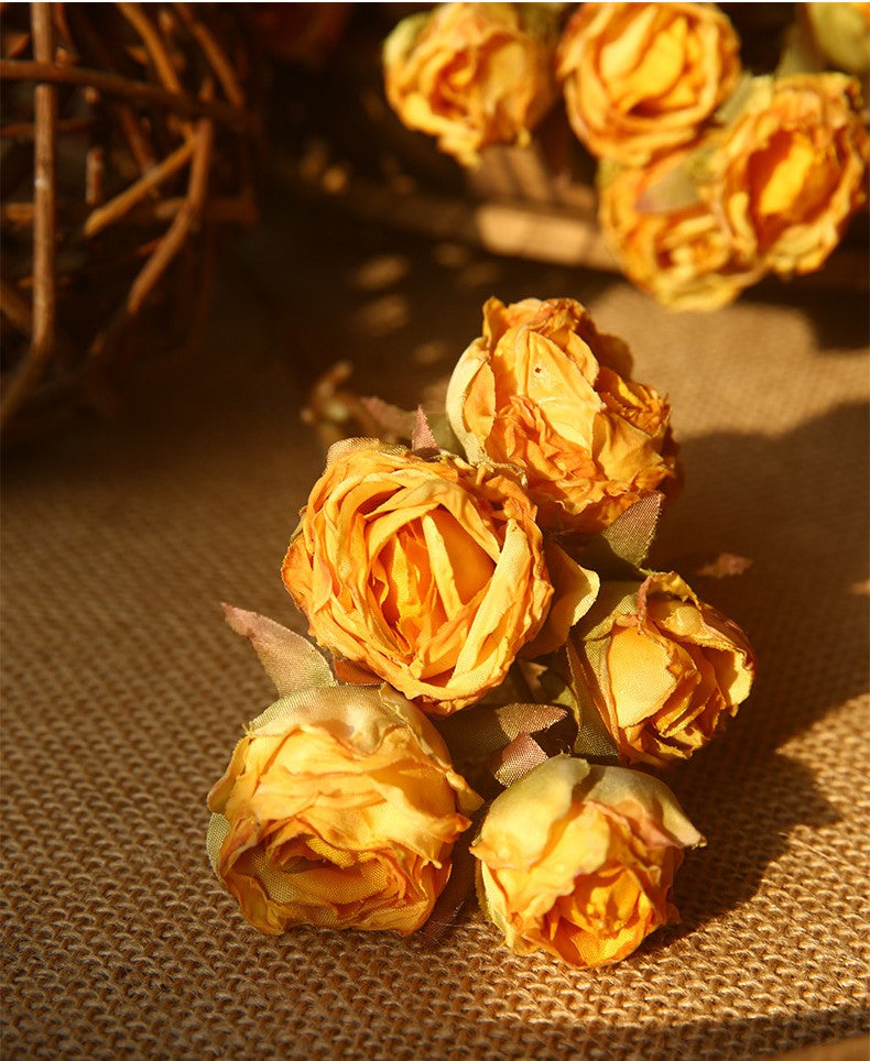 Tiges de roses brûlées en vrac de 20 pouces Fleurs en soie Arrangement artificiel d'automne Décoration en gros 