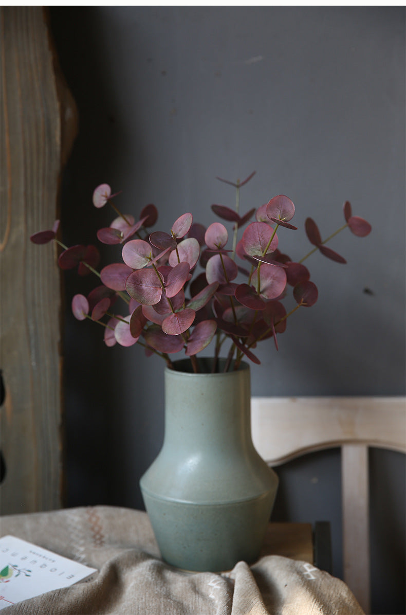 Venta al por mayor de hojas artificiales de tallos de eucalipto de 19 "a granel