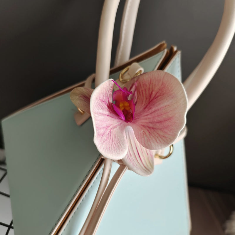 Bulk 24Pcs Ultra Realistic Touch Artificial Phalaenopsis Orchid Heads for Cake Flowers Wholesale