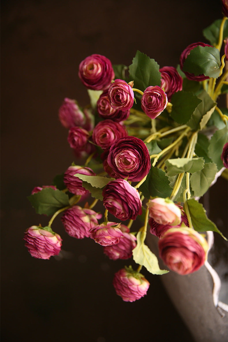 Branches de tiges de renoncules en vrac de 16 pouces Fleurs artificielles en soie en gros