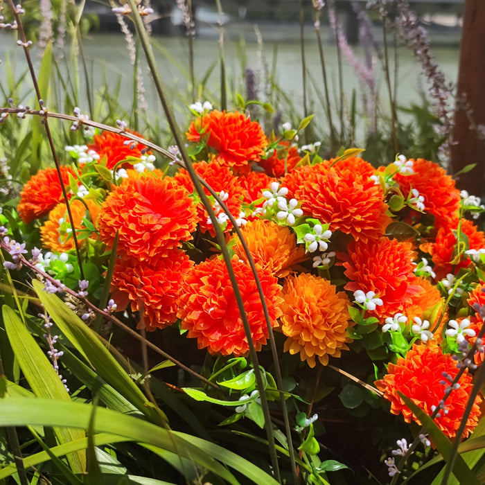 Bulk Exclusive 8Pcs Artificial Fall Chrysanthemum Flowers Bush for Outdoors Mum Plants UV Resistant Wholesale