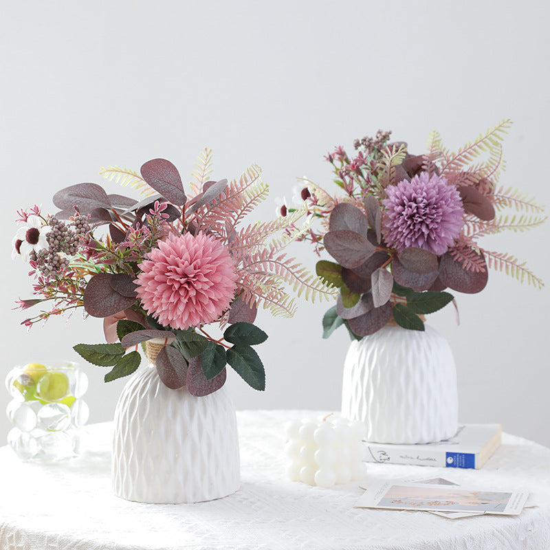 Bouquets d'eucalyptus et de chrysanthèmes en vrac Arrangement de fleurs en soie Décoration de mariage d'automne en gros