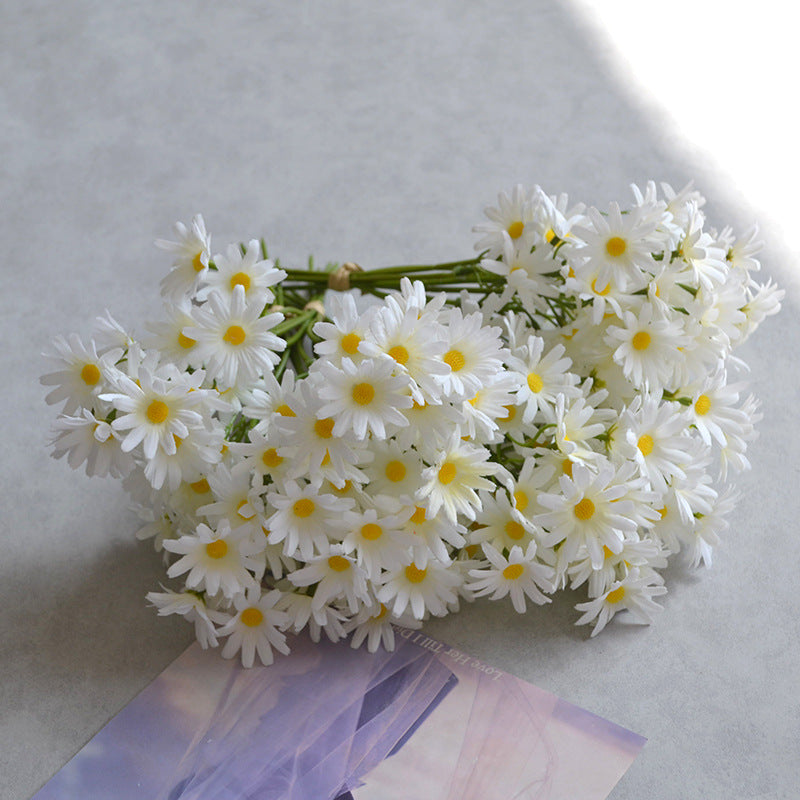 Bulk 11" Lifelike Artificial Daisy Stems Silk Blooms for Wedding Arch Decor, DIY Bouquets & Home Table Centerpieces