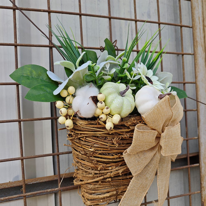 Bulk Artificial Pumpkin Door Hanger Basket Wreath with Berry Greenery Ornament for Front Door Porch Farmhouse Decor Wholesale