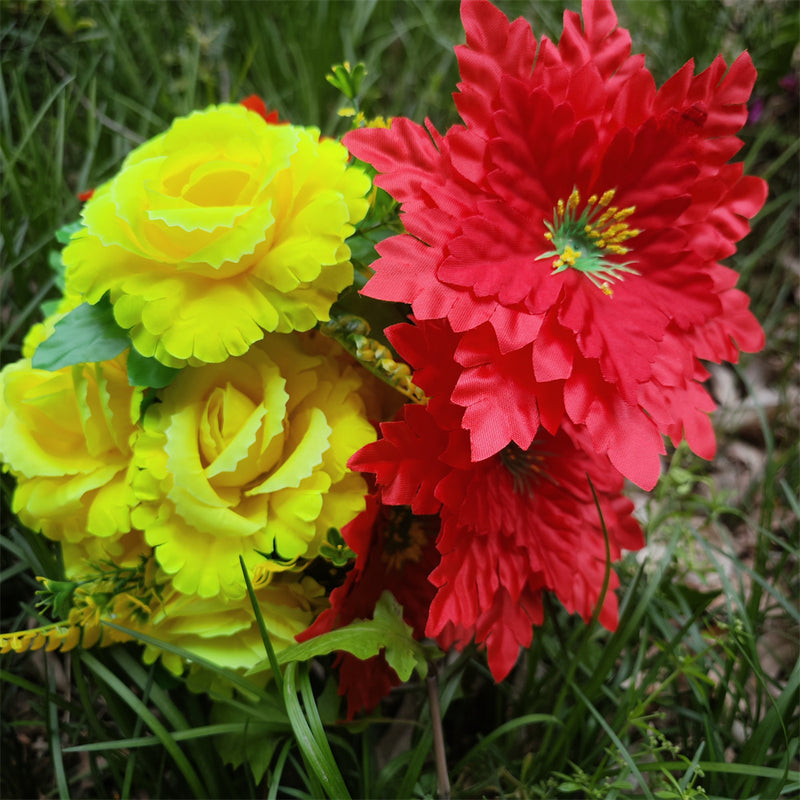 Bulk Christmas Cemetery Flowers Mixed Colors in Vase for Graves and Memorials Arrangements Wholesale