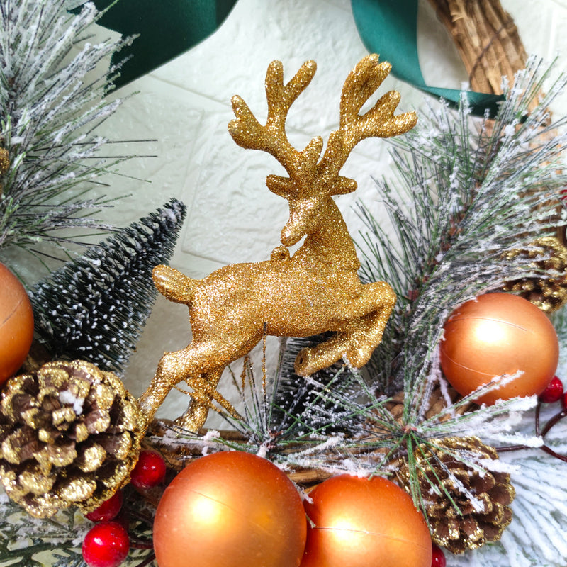 Bulk Christmas Ball Elk Cedar Pinecones Wreaths with Red Berries Bell for Front Door Wall Hanging Holiday Party Decoration Wholesale