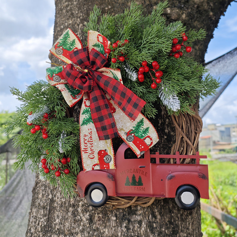 Bulk Christmas Truck Wreaths with Red Berry Pinecones Artificial Wreaths Ornament for Front Door Wall Hanging Home Decoration Wholesale