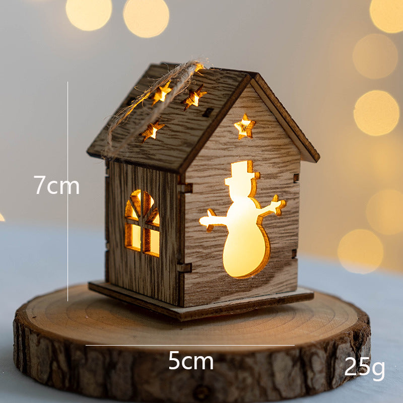 Pendentifs de maison en bois en forme de bonhommes de neige, d'élans et de flocons de neige lumineux en vrac, ornements lumineux suspendus, décoration d'arbre de Noël, vente en gros