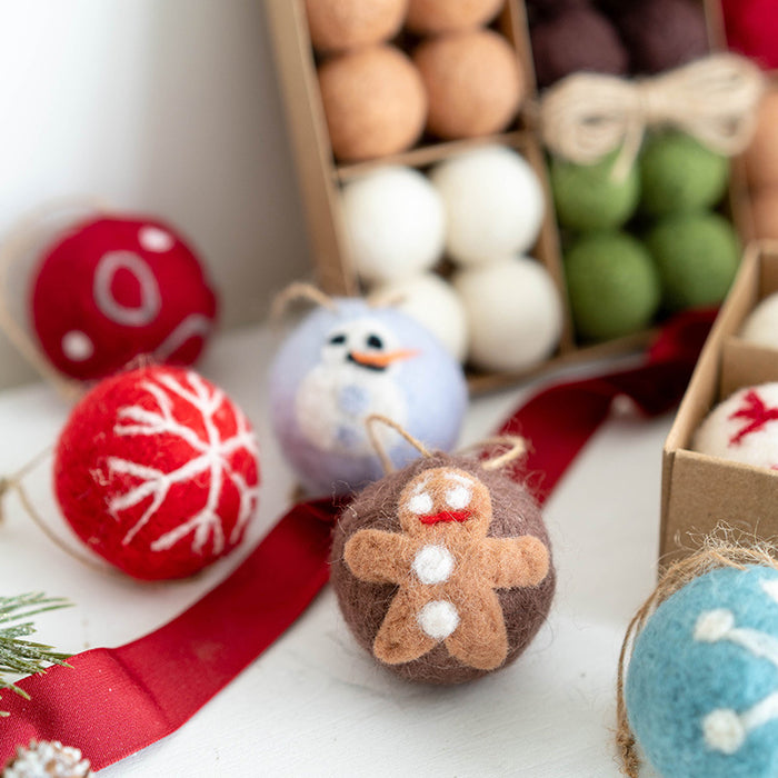 Bulk Snowman Wool Felt Ball Pom Poms Hanging Ornaments for Christmas T —  Artificialmerch