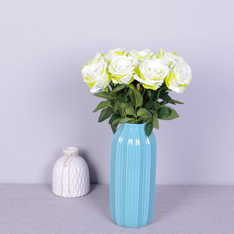 Lot de 10 bouquets de roses artificielles en flanelle bionique, liquidation en vrac, pour arrangement, fête de mariage, décoration de la maison, vente en gros 