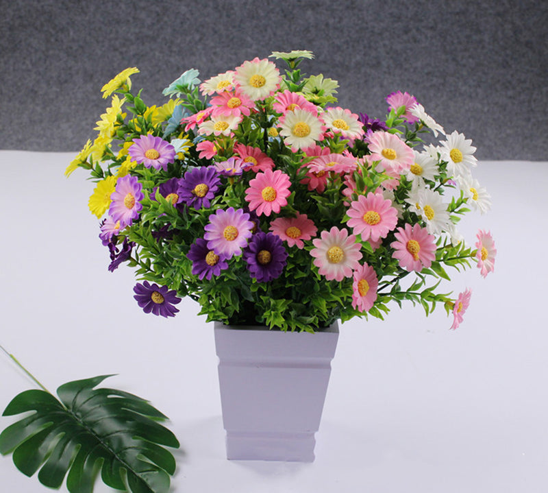 Fleurs de marguerites artificielles en vrac Arbustes résistants aux UV Plantes pour l'extérieur Vente en gros