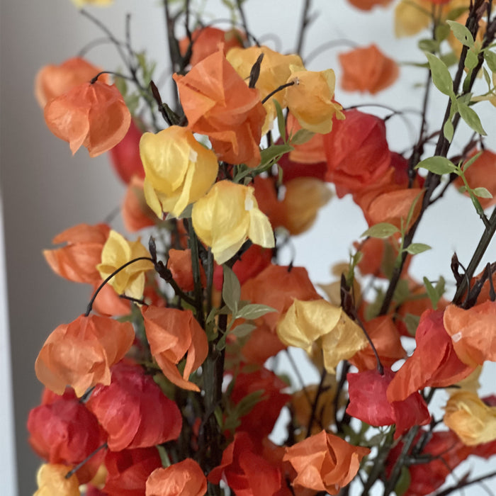 Bulk Exclusive 2Pcs Fall Artificial Flower Lantern Fruit Bush Floral Arrangement for Home Wedding Thanksgiving Decoration Wholesale