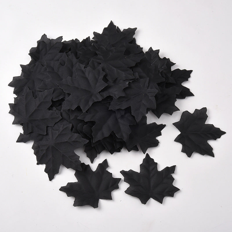 Lot de 500 feuilles d'érable noires en vrac pour centres de table d'Halloween, présentation et emballage de gâteaux, vente en gros 