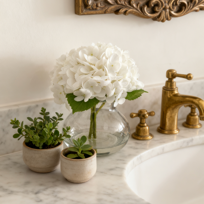 Bulk Real Touch Artificial Hydrangea Arrangement in Glass Vase with Faux Clear Water Wholesale