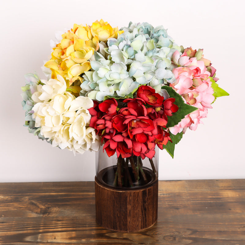 Fleurs d'hortensia en soie en vrac avec tiges et feuilles pour la décoration de table de fête de mariage à domicile en gros