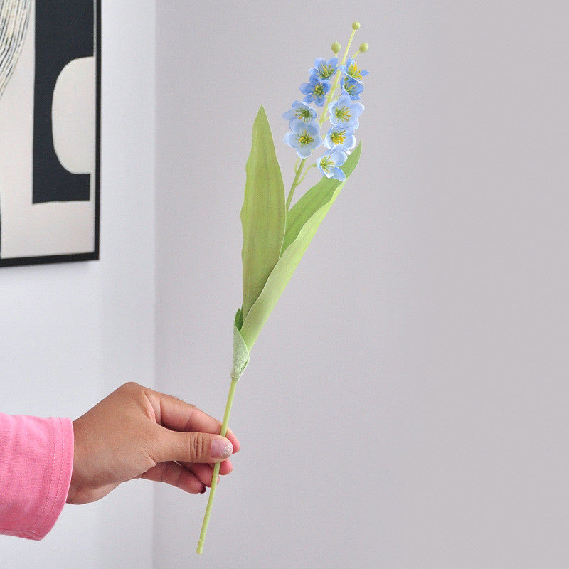 Tiges de muguet en fleurs en vrac de 15,7 pouces Fleurs artificielles en soie en gros 