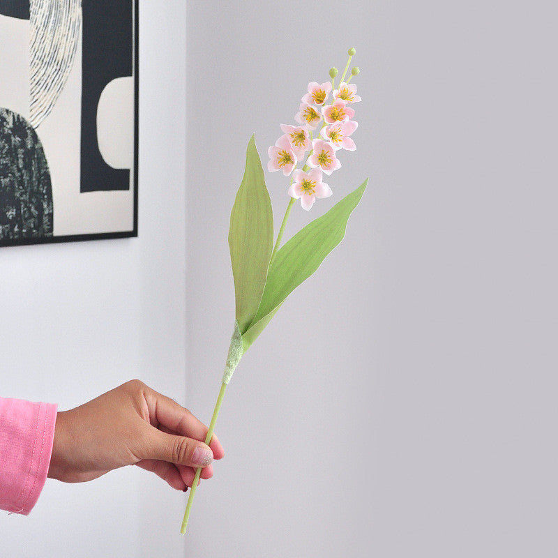 Tiges de muguet en fleurs en vrac de 15,7 pouces Fleurs artificielles en soie en gros 