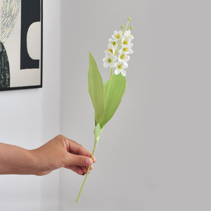 Tiges de muguet en fleurs en vrac de 15,7 pouces Fleurs artificielles en soie en gros 