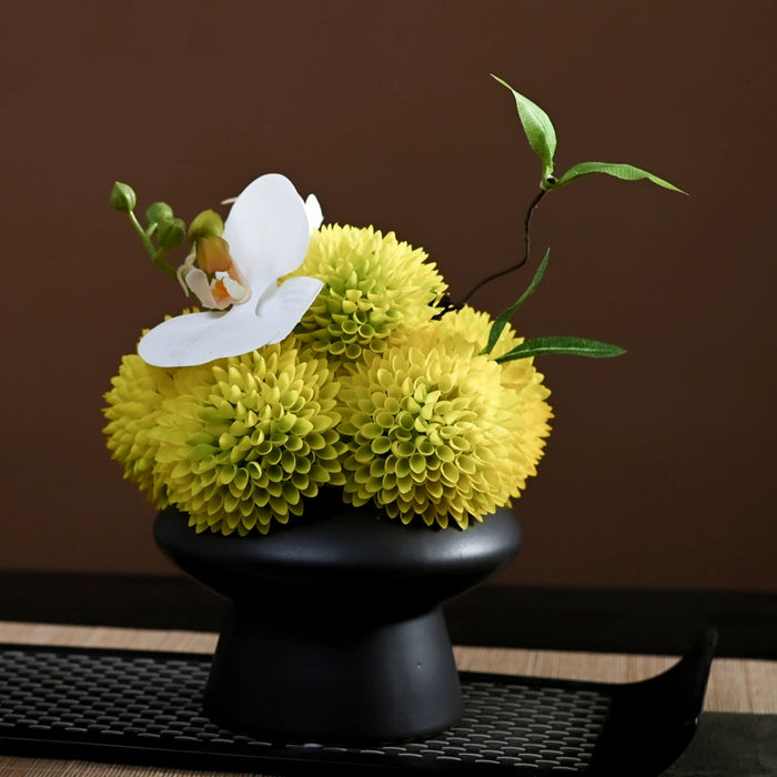 Bulk 9.8" Luxury Classic Flower Bouquet - Ceramic Vase for Restaurant & Bar Wholesale