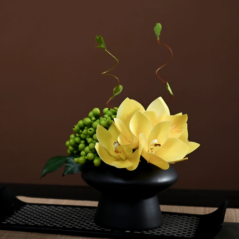 Bulk 9.8" Luxury Classic Flower Bouquet - Ceramic Vase for Restaurant & Bar Wholesale