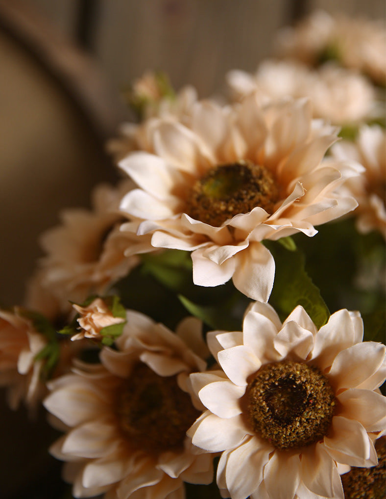 Bulk 18 inches Tall Sunflowers Bush Bouquet Artificial Sunflower Silk Flowers Autumn Decoration Wholesale