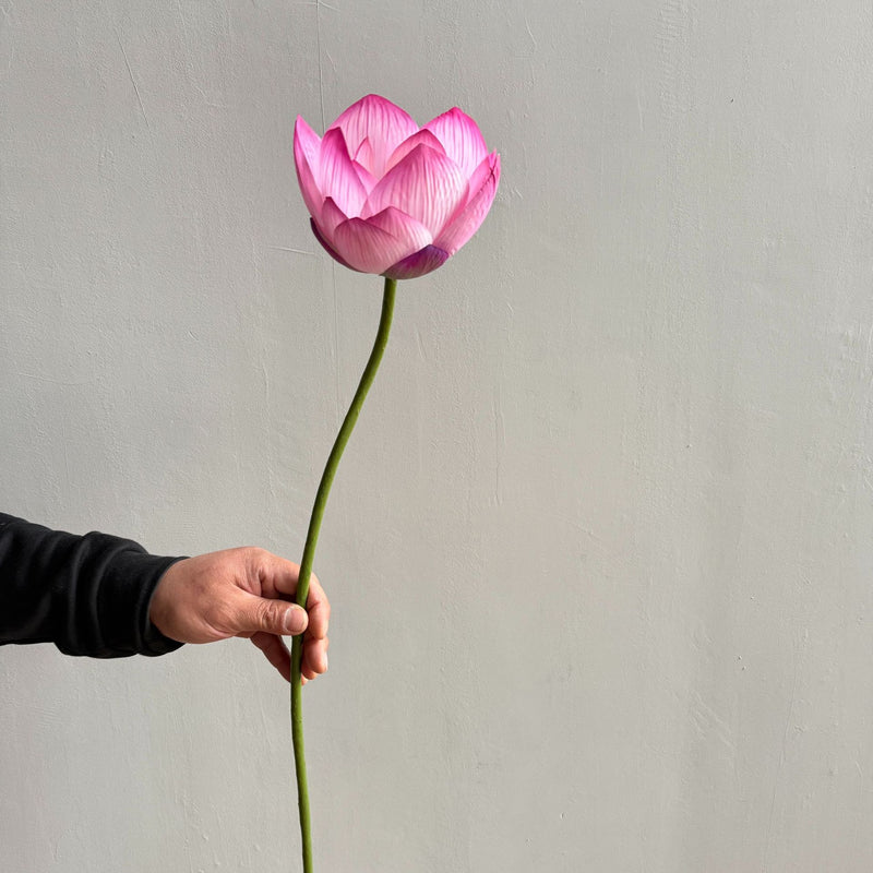 Artificial Lotus Flower Stem, Single Realistic Silk Lotus with Bendable Stem 31.5", Home Decor, Wedding Centerpiece, Commercial Displays