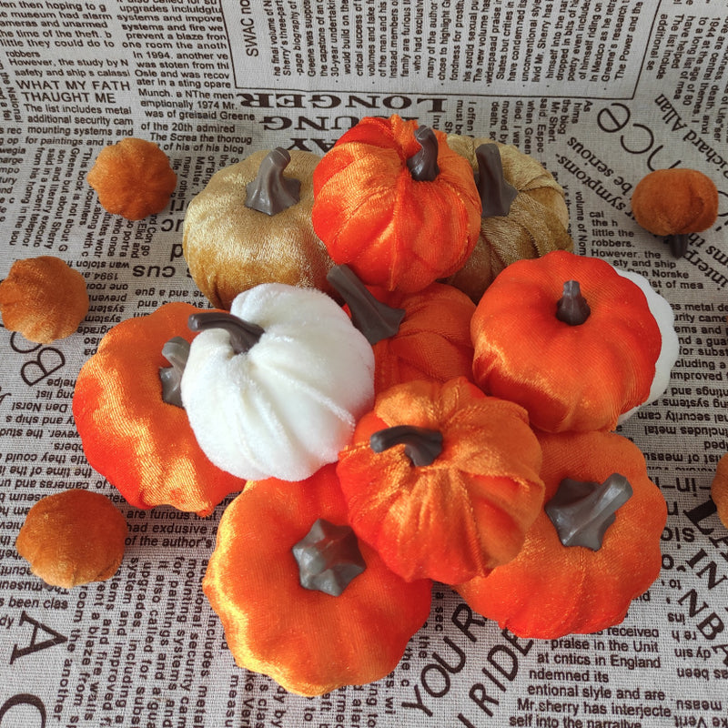 Lot de 10 citrouilles en mousse de velours pour décoration de Thanksgiving en gros