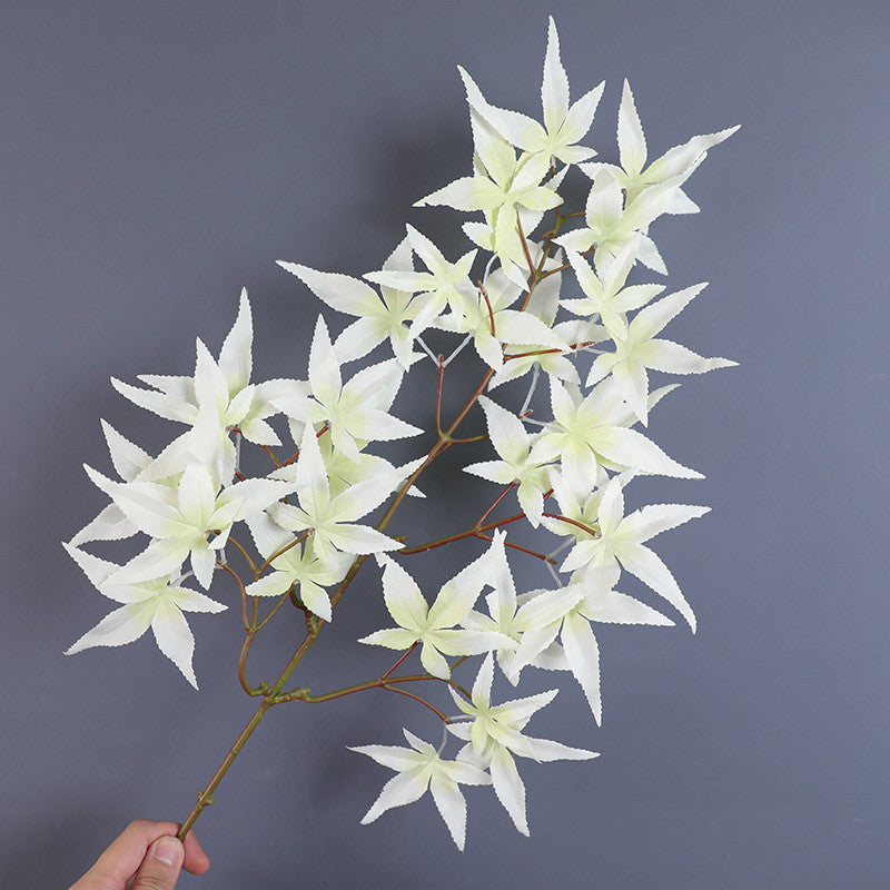 Feuilles d'érable artificielles d'automne en vrac de 28 pouces, tiges et branches pour la décoration d'automne de Thanksgiving en gros