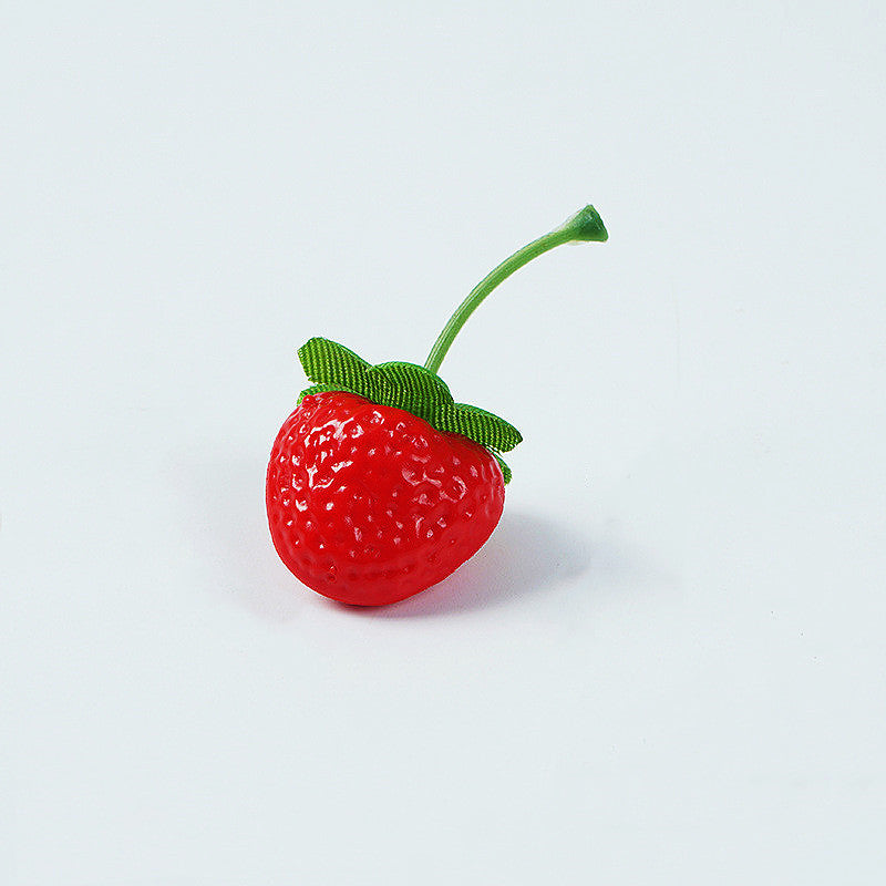Bulk Artificial Strawberries Lifelike Plastic Fake Fruit Decoration for Home Kitchen Party Photography Props Wholesale