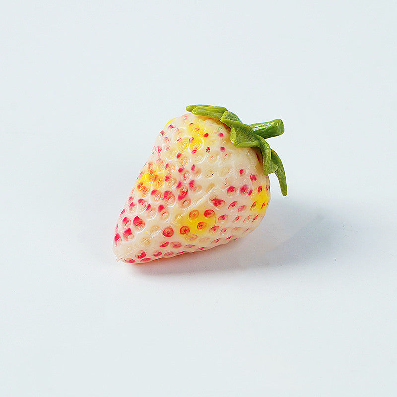 Bulk Artificial Strawberries Lifelike Plastic Fake Fruit Decoration for Home Kitchen Party Photography Props Wholesale