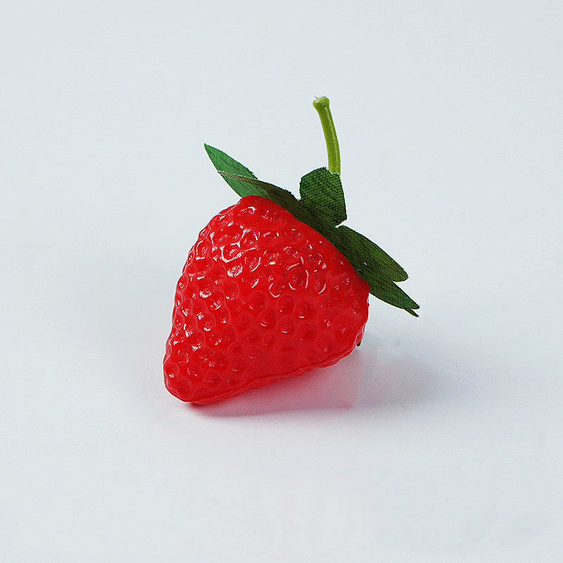 Bulk Artificial Strawberries Lifelike Plastic Fake Fruit Decoration for Home Kitchen Party Photography Props Wholesale