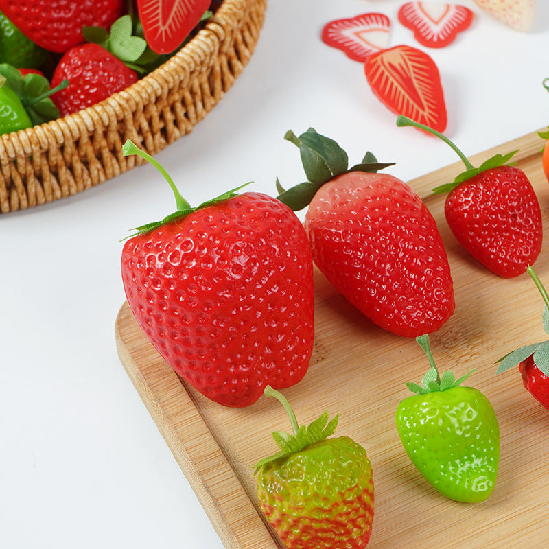 Bulk Artificial Strawberries Lifelike Plastic Fake Fruit Decoration for Home Kitchen Party Photography Props Wholesale