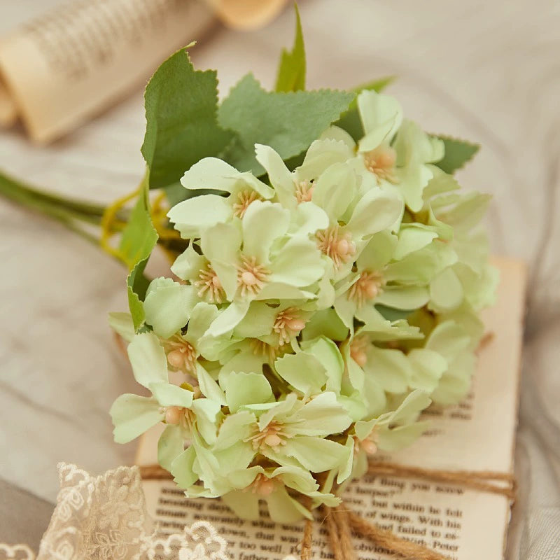 10.6 Inch Artificial Daisy Flowers - Realistic Fake Daisies for Home Decor, Vase Arrangements