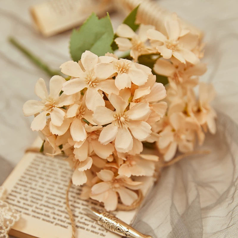 10.6 Inch Artificial Daisy Flowers - Realistic Fake Daisies for Home Decor, Vase Arrangements