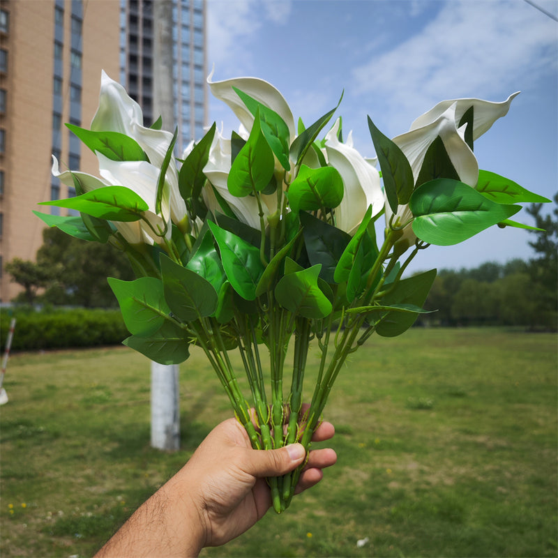 Plantes de lys calla exclusives en vrac de 16 pouces Fleurs résistantes aux UV pour l'extérieur Vente en gros 