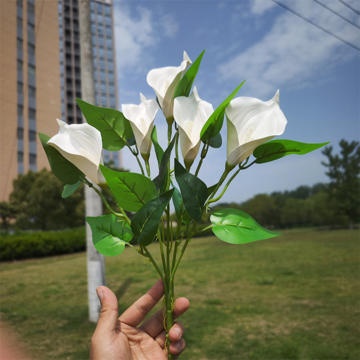 Exclusivo a granel 16" Flores artificiales Calla Lily Bush para exteriores 