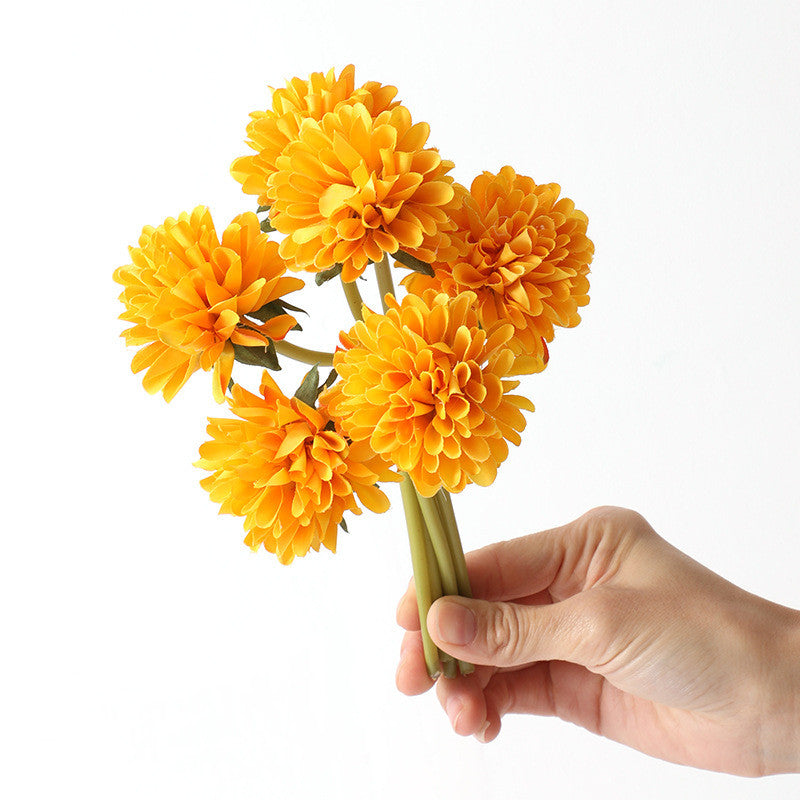 Bouquet de petites fleurs de chrysanthème en vrac pour décorations de table en gros