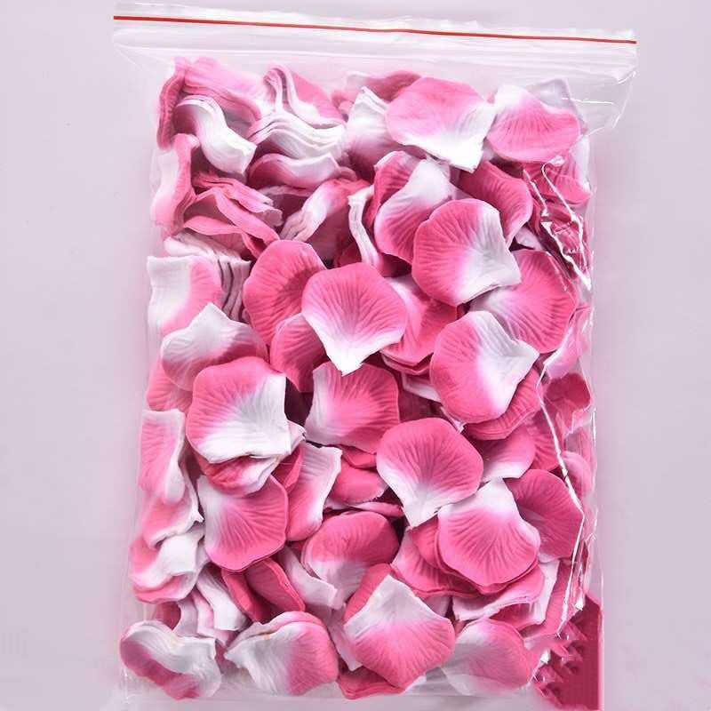 Liquidation en vrac 3000 PCS pétales de rose en soie artificielle pour les événements de mariage de nuit romantique fête en gros 