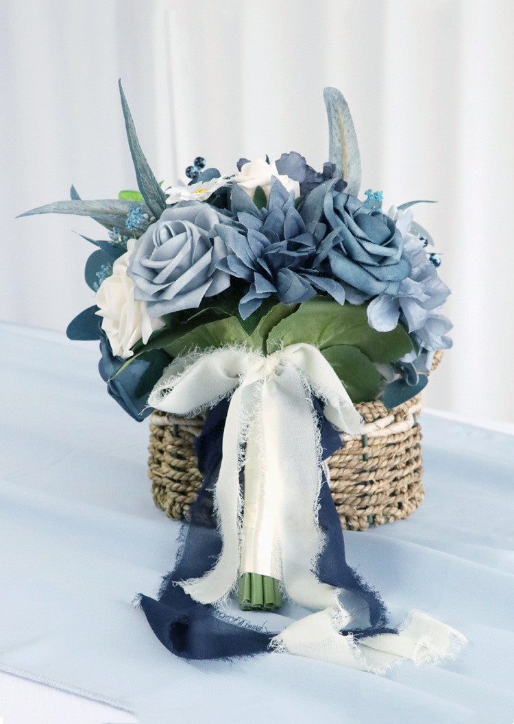 Bouquet rond bleu poussiéreux de 7 po en vrac pour mariage en gros