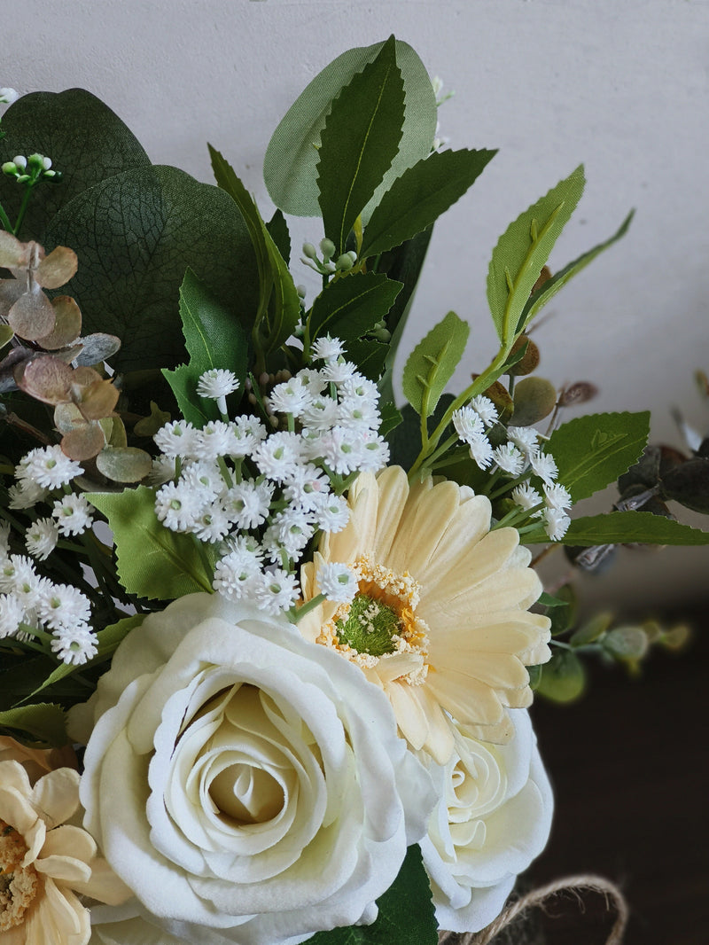 Fleurs artificielles en vrac avec vase Roses en soie Fleurs artificielles dans un vase Arrangement floral en gros