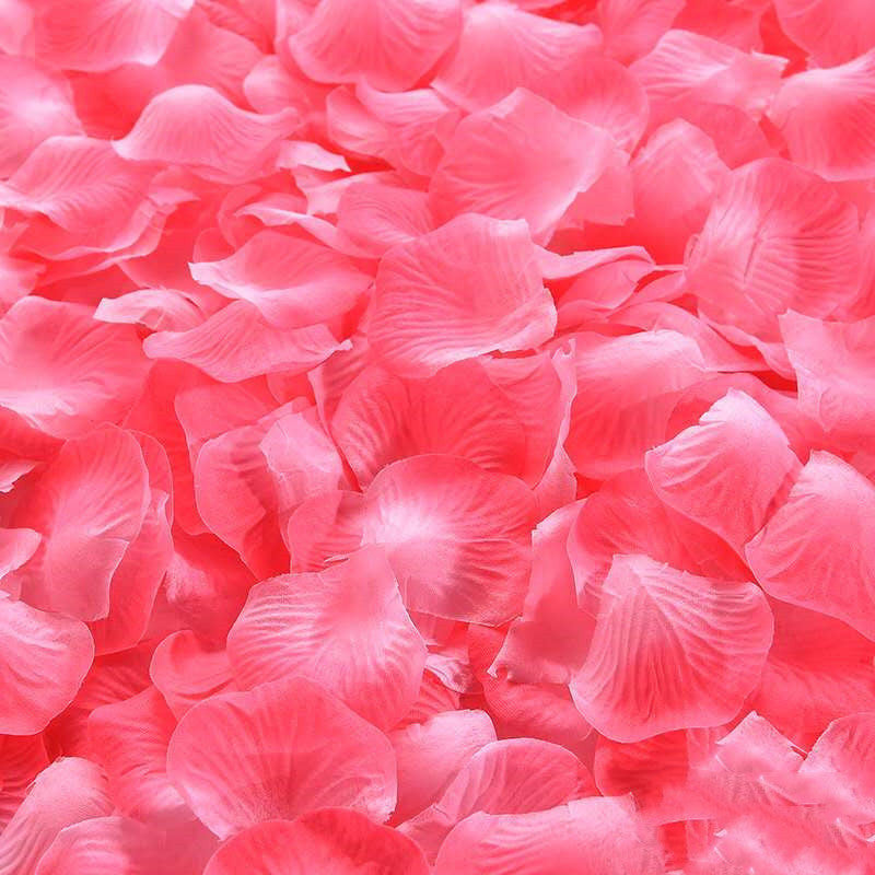 Liquidation en vrac 3000 PCS pétales de rose en soie artificielle pour les événements de mariage de nuit romantique fête en gros 